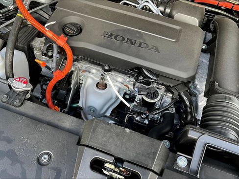 Used 2026 Honda CR-V Sport Touring image 31