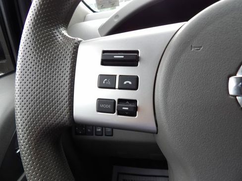 Used 2015 Nissan Frontier SV AWD/4WD image 18