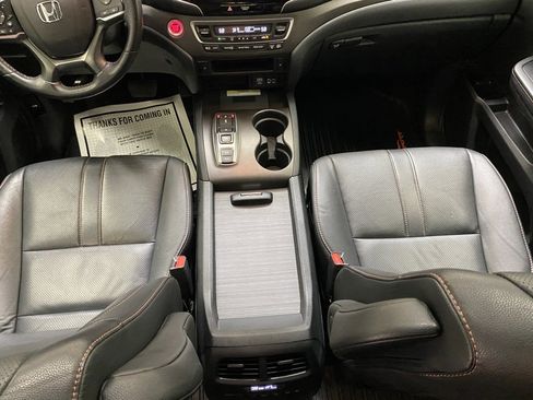 Used 2022 Honda Pilot TrailSport image 31