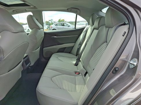 Certified 2023 Toyota Camry SE image 11