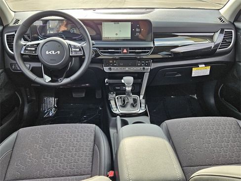 New 2026 Kia Seltos S image 7