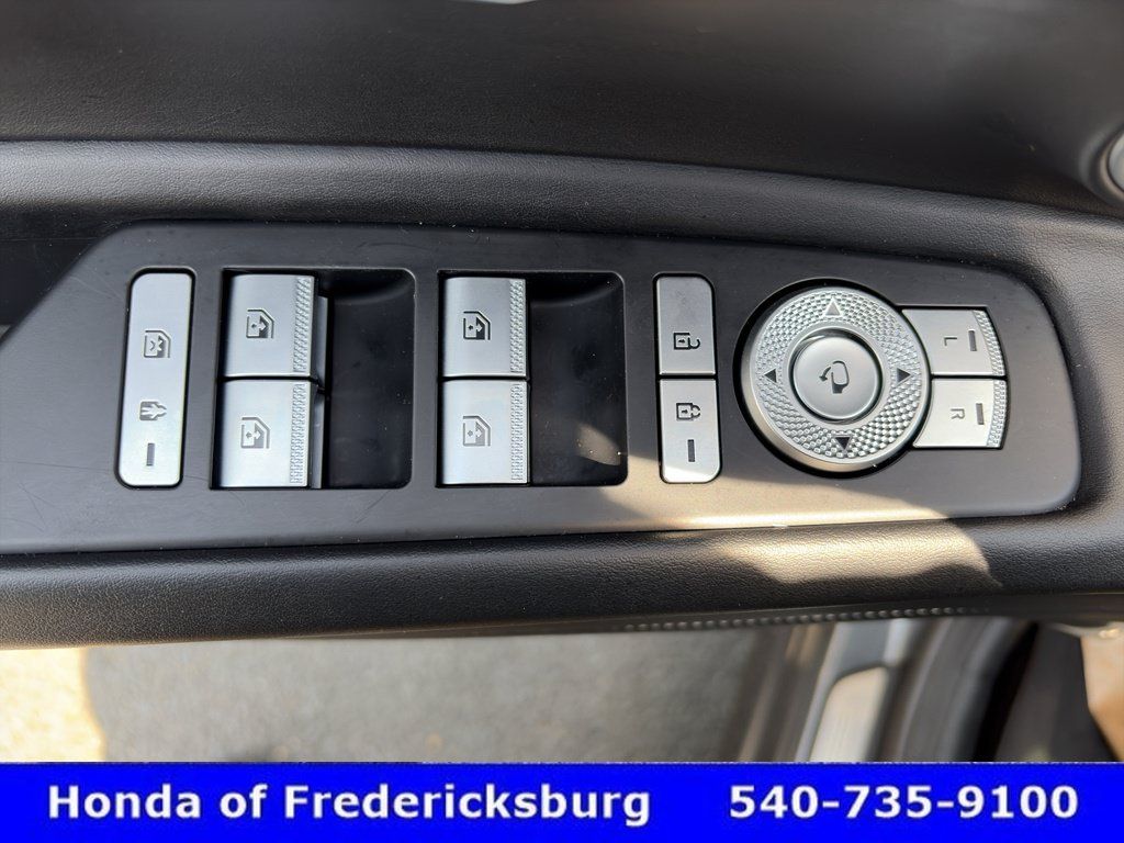 Used 2022 Genesis GV80 3.5T w/ Prestige Package 07 AWD/4WD image 25