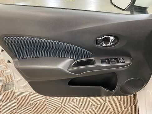 Used 2018 Nissan Versa Note SV image 10