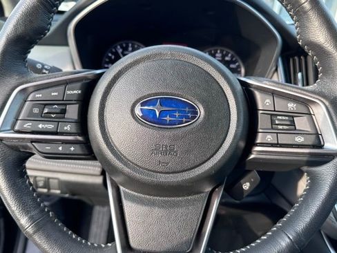 Used 2025 Subaru Outback Limited image 12