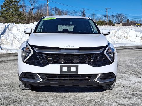 Used 2023 Kia Sportage EX FWD image 2