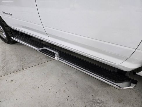 Used 2023 RAM 2500 Laramie AWD/4WD image 10