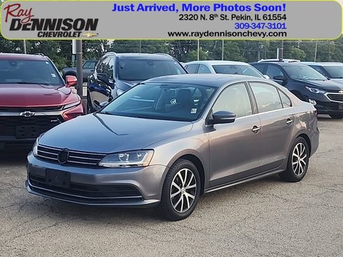 Used 2018 Volkswagen Jetta SE FWD image 1