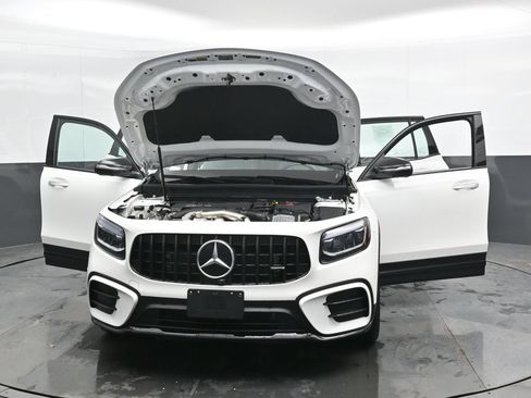 Used 2025 Mercedes-Benz GLB 35 AMG 4MATIC image 51