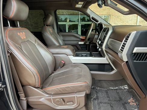 Used 2017 Ford F250 King Ranch w/ King Ranch Ultimate Package AWD/4WD image 35
