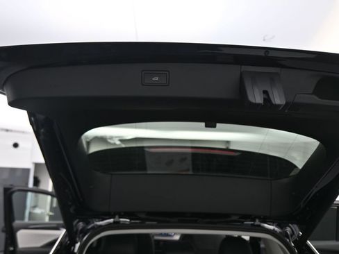 New 2026 Volkswagen Tiguan SE AWD/4WD image 41