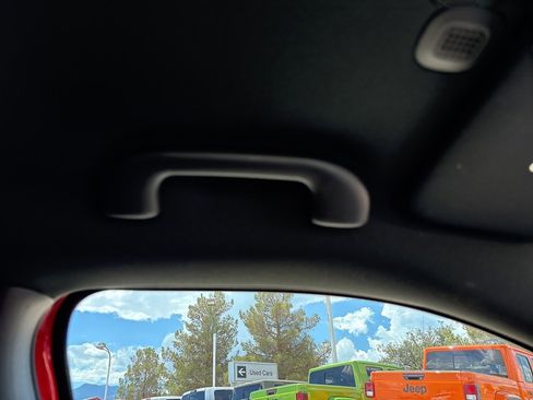 New 2025 Jeep Compass Sport image 40