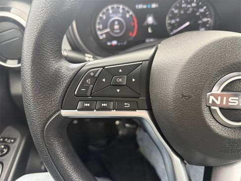 Used 2024 Nissan Kicks SV image 33