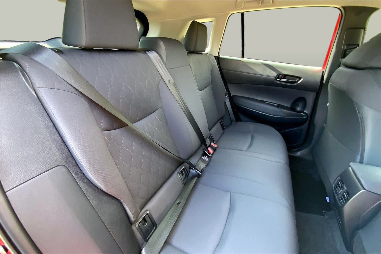 Used 2026 Toyota Corolla Cross LE FWD image 19