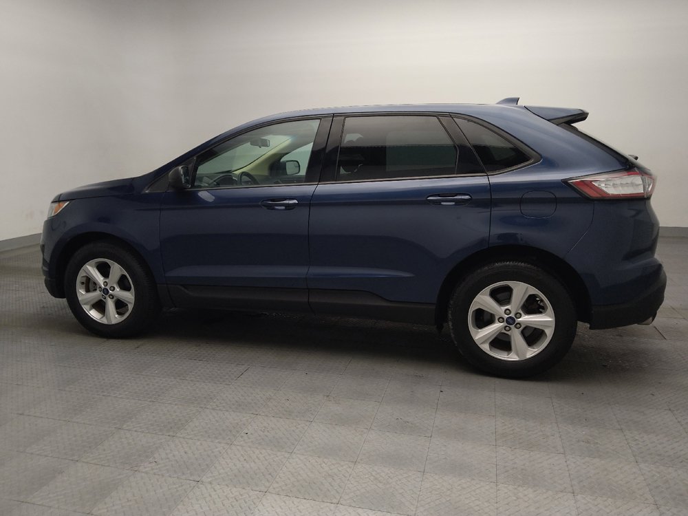 Used 2017 Ford Edge SE FWD image 3