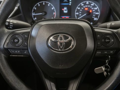 Used 2025 Toyota Corolla LE FWD image 15