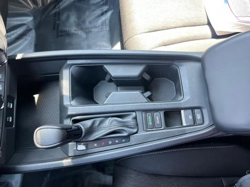Used 2023 Honda Accord EX image 25