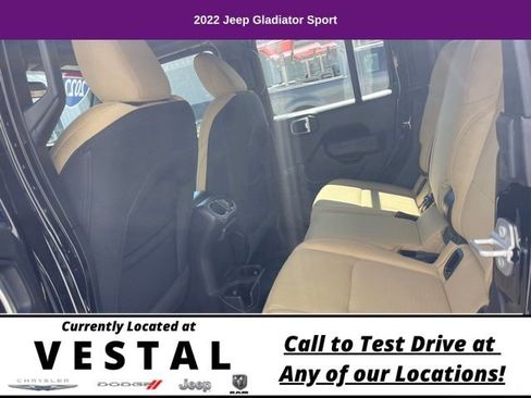 Used 2022 Jeep Gladiator Sport image 19