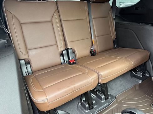 Used 2022 Chevrolet Tahoe High Country image 13