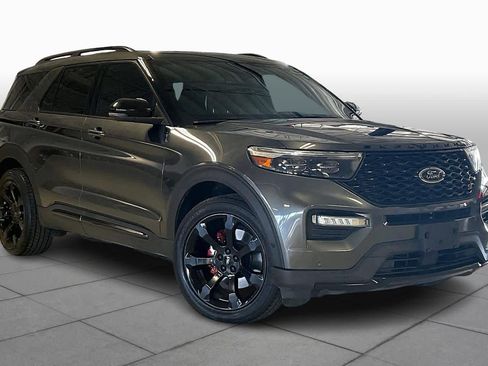 Used 2020 Ford Explorer ST w/ ST Street Pack image 2