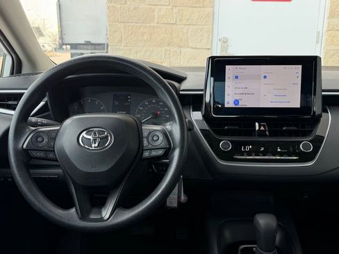 Used 2024 Toyota Corolla LE image 4