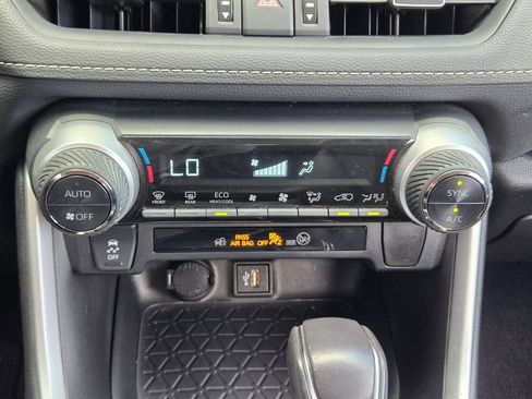 Certified 2024 Toyota RAV4 XLE Premium AWD/4WD image 13