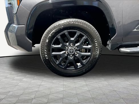 Used 2023 Toyota Tundra Platinum AWD/4WD image 11
