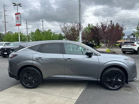 Used 2025 Nissan Murano SV AWD/4WD image 6