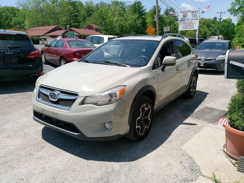 Used 2014 Subaru Crosstrek 2.0i Limited AWD/4WD image 1