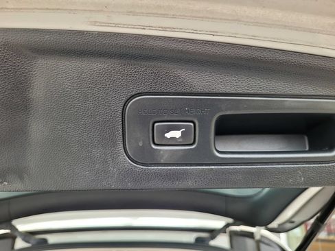 Certified 2024 Acura MDX w/ Technology Package FWD image 34