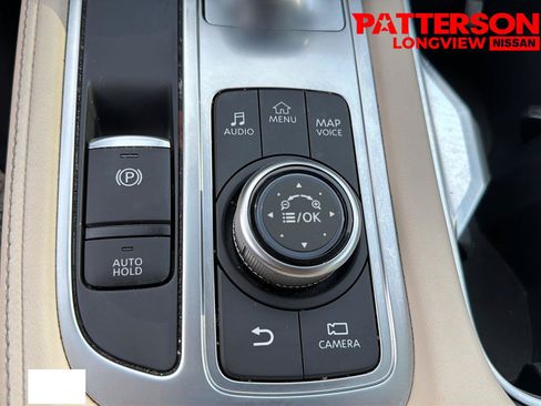 Used 2023 INFINITI QX60 Sensory w/ Vision Package AWD/4WD image 17