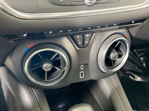 Used 2022 Chevrolet Blazer LT w/ Midnight/Sport Edition image 15