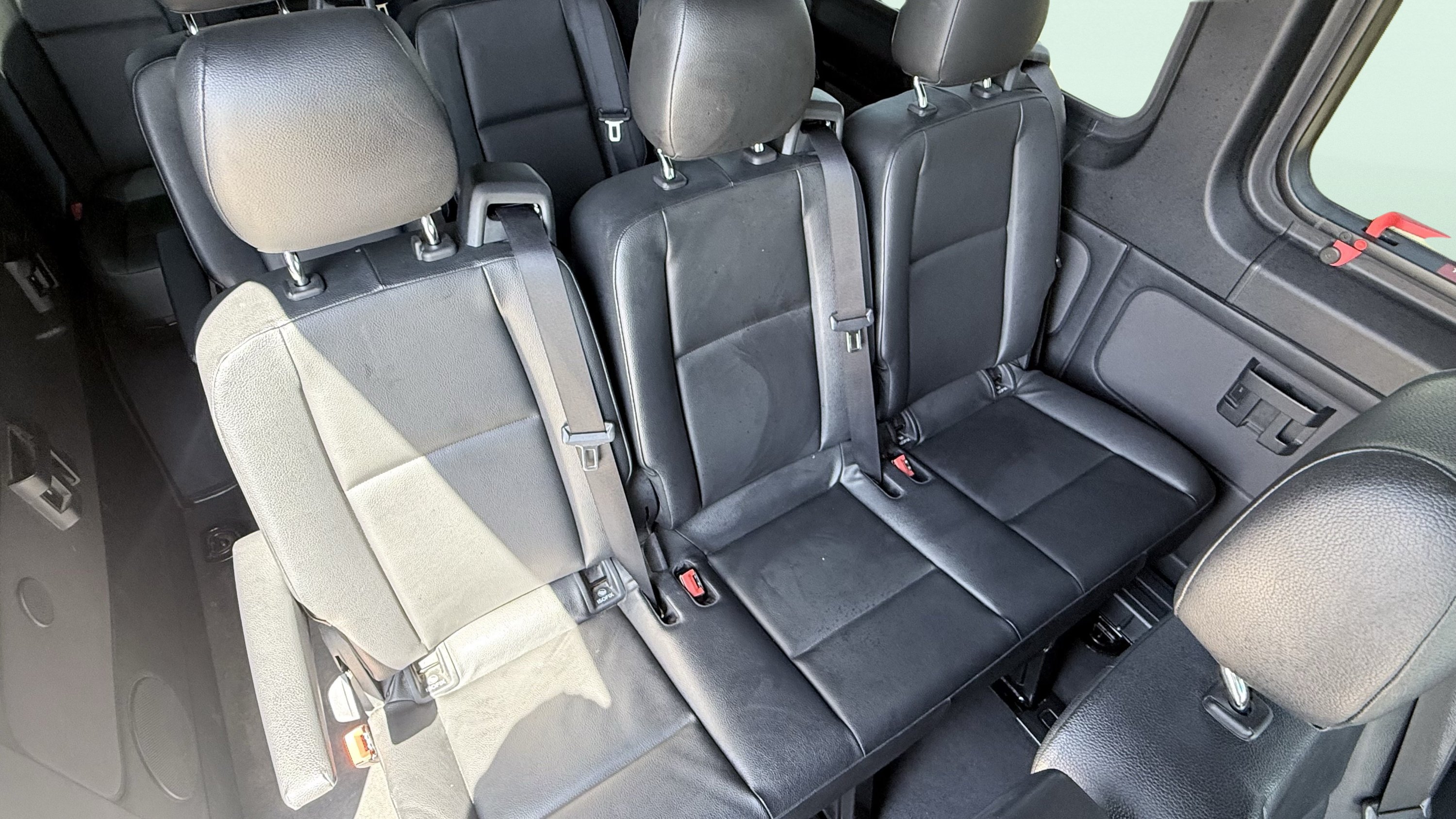 Used 2024 Mercedes-Benz Sprinter 2500 image 35