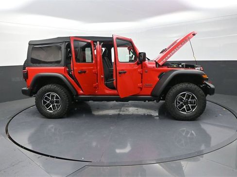 New 2025 Jeep Wrangler Unlimited Rubicon image 32