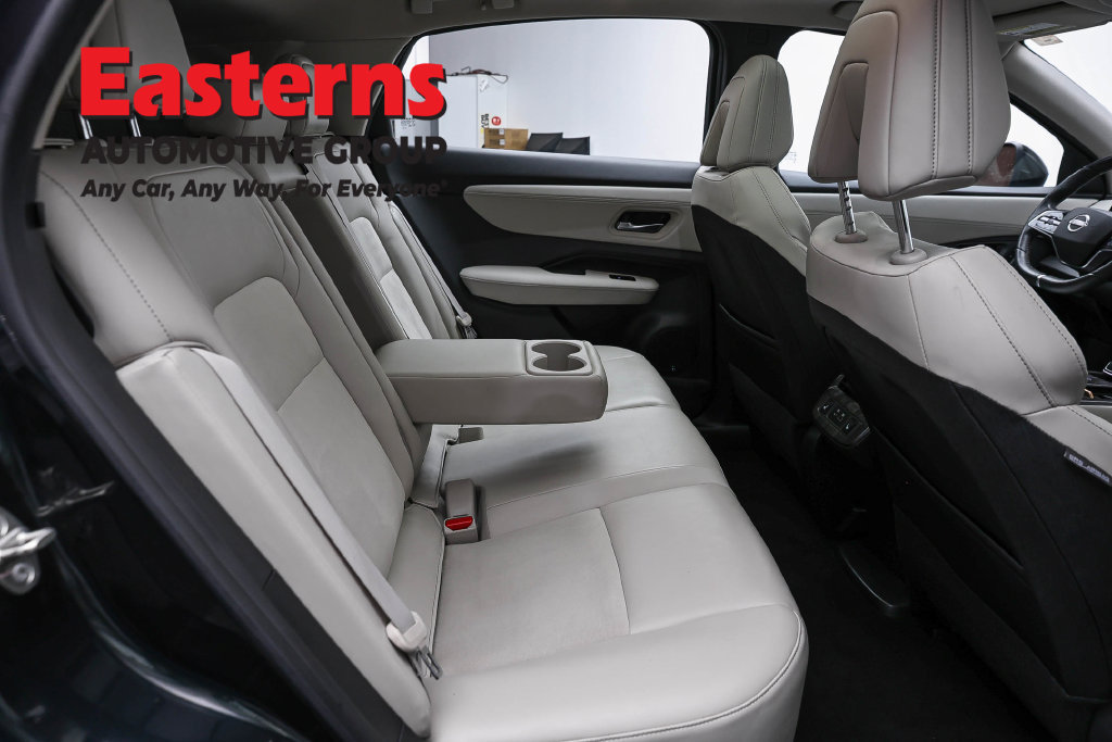 Used 2023 Nissan Ariya AWD image 25