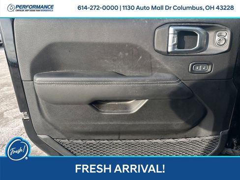 Used 2023 Jeep Wrangler Sahara w/ Cold Weather Group image 13