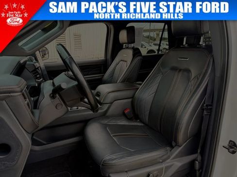 Used 2023 Ford Expedition Platinum RWD image 13