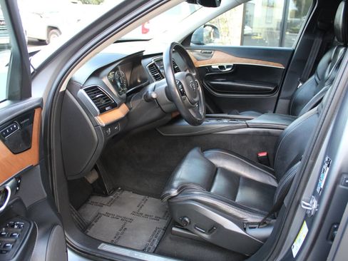 Used 2019 Volvo XC90 T6 Inscription w/ Protection Package Premier AWD/4WD image 9
