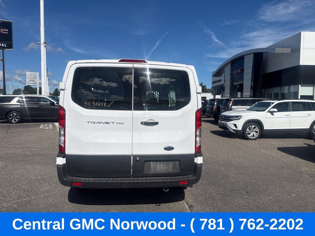 Used 2025 Ford Transit 250 Low Roof w/ Exterior Upgrade Package RWD image 4