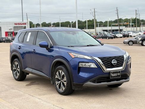 Certified 2023 Nissan Rogue SV FWD image 6