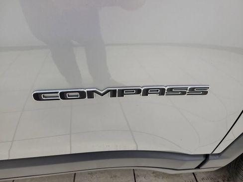 Used 2020 Jeep Compass Latitude w/ Cold Weather Group image 27