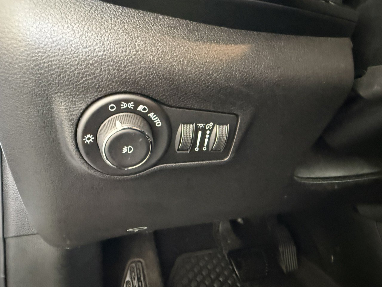 Used 2024 Jeep Compass Trailhawk AWD/4WD image 21