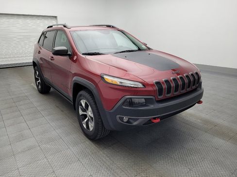 Used 2017 Jeep Cherokee Trailhawk AWD/4WD image 13