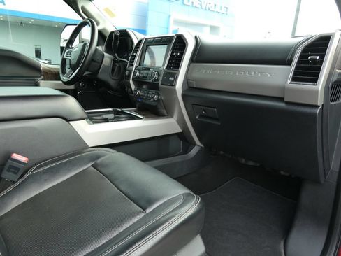 Used 2019 Ford F250 Lariat w/ Lariat Ultimate Package AWD/4WD image 14