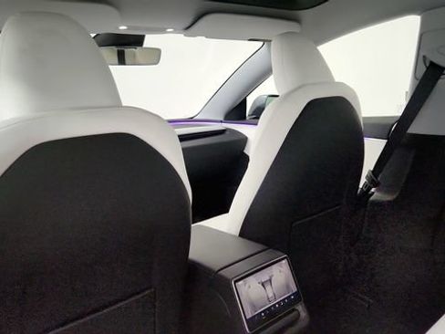 Used 2025 Tesla Model 3 Long Range RWD image 43