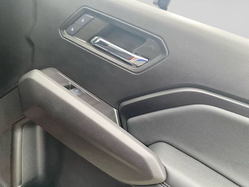 Used 2024 Chevrolet Colorado LT w/ LT Convenience Package II AWD/4WD image 13