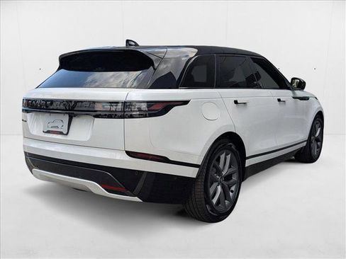 New 2026 Land Rover Range Rover Velar Dynamic SE image 2