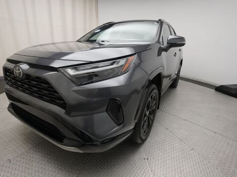 Used 2025 Toyota RAV4 SE AWD/4WD image 12