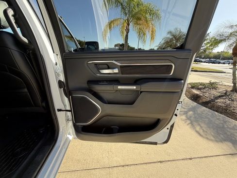 Used 2024 RAM 1500 Laramie image 30