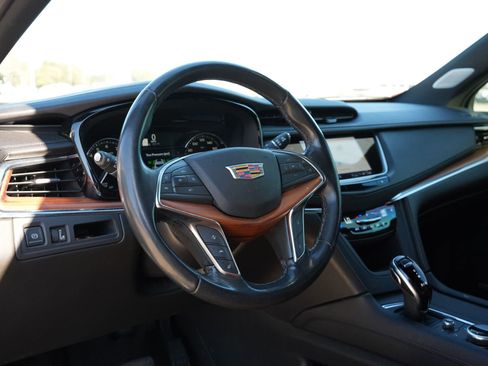 Certified 2023 Cadillac XT5 Premium Luxury w/ LPO, Floor Liner Package image 17