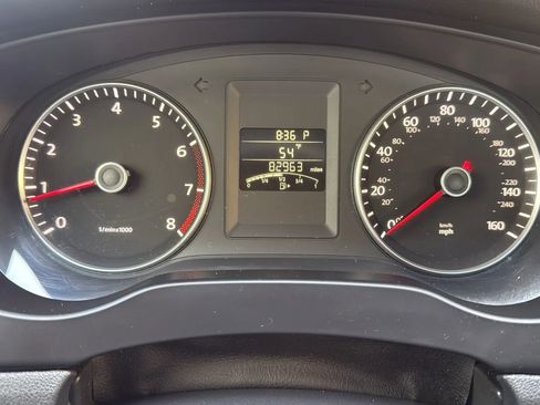 Used 2012 Volkswagen Jetta SE image 17